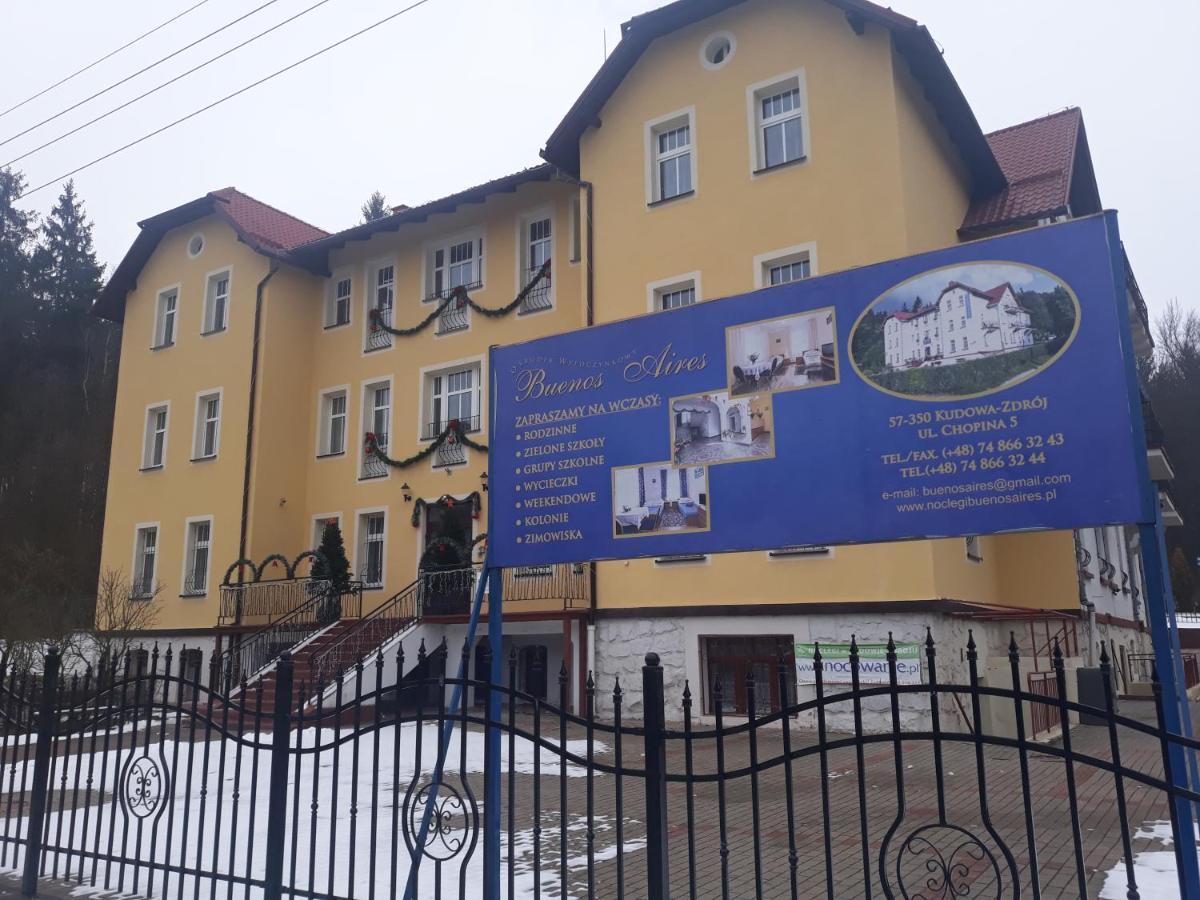 Bed and Breakfast Osrodek Wypoczynkowy Buenos Aires Кудова-Здруй Екстер'єр фото
